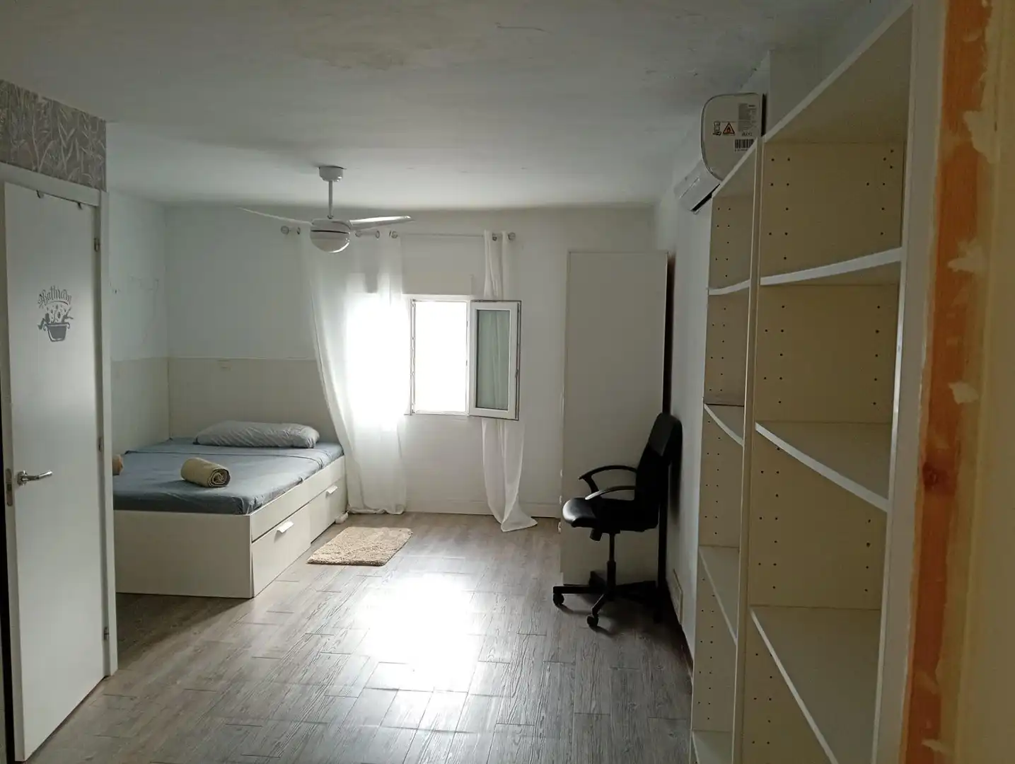 Habitación de Casa o chalet en venta en Churriana