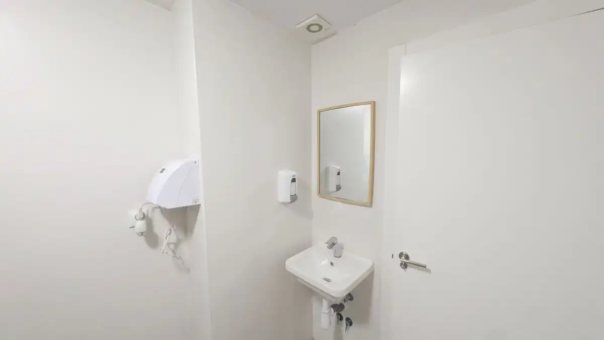 Local comercial en venta en Avenida Artista Remigio Soler López, imagen 20