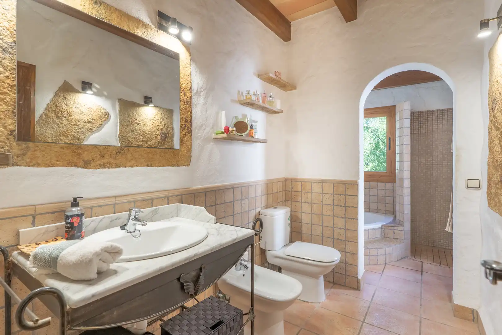 Bathroom of Country homes for sale in Calvià  with Heating