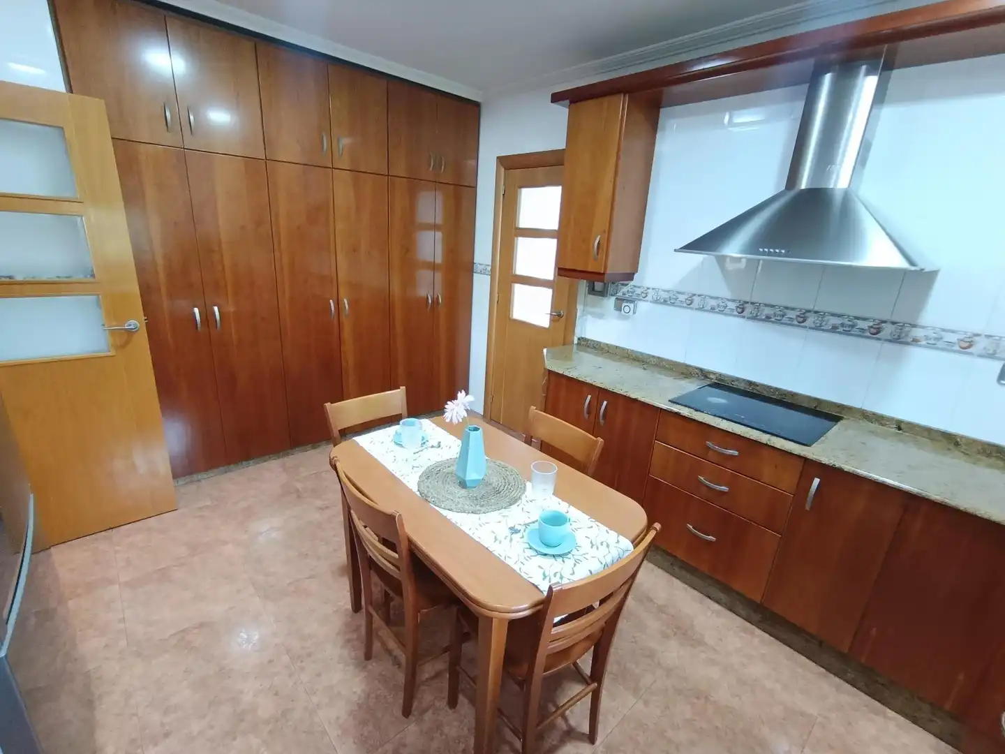 Cuina de Casa o xalet en venda en Murcia amb Aire condicionat, Calefacció i Jardí privat