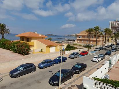 Vista exterior de Pis en venda en La Manga del Mar Menor amb Terrassa