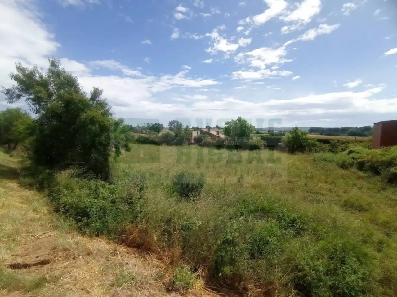 Residential land for sale in Calle Les Bolagueres - Crta. Figueres