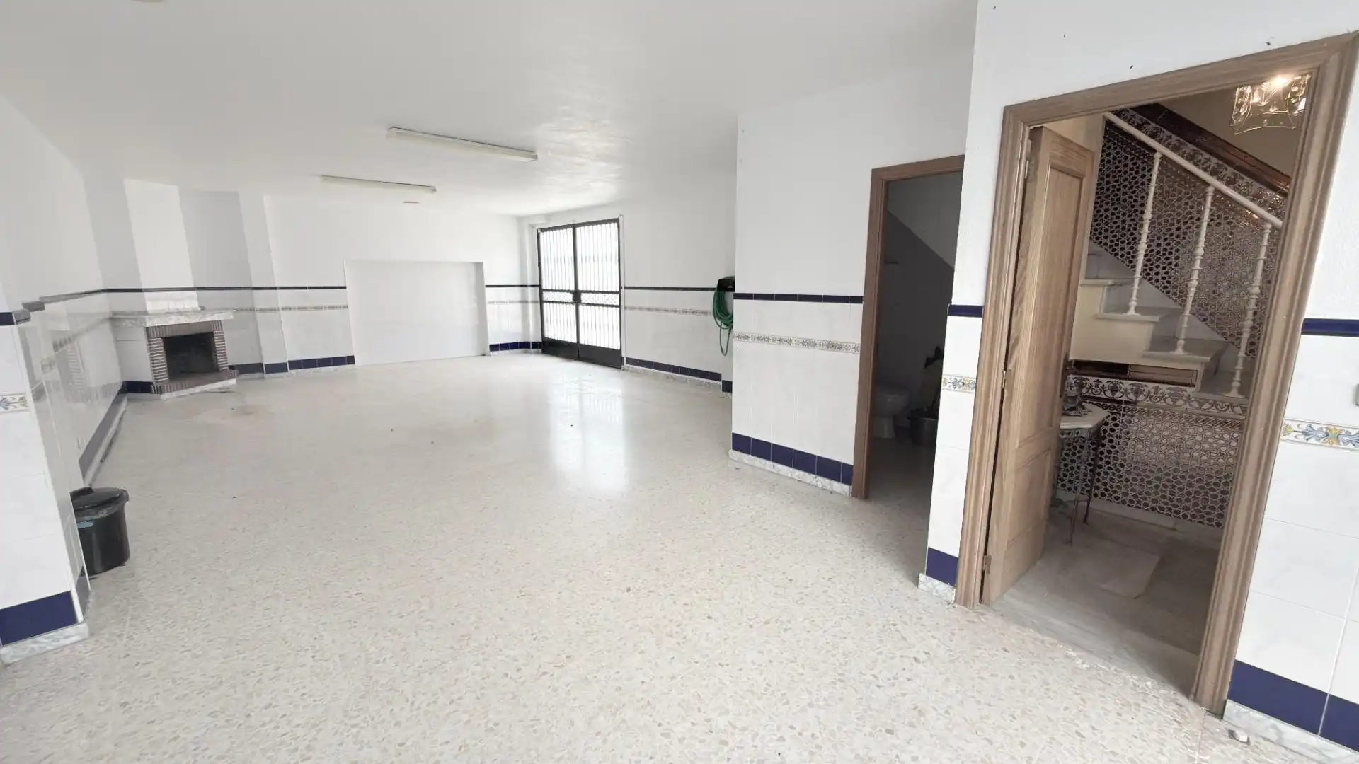 Casa adosada en venta en Moguer con Terraza