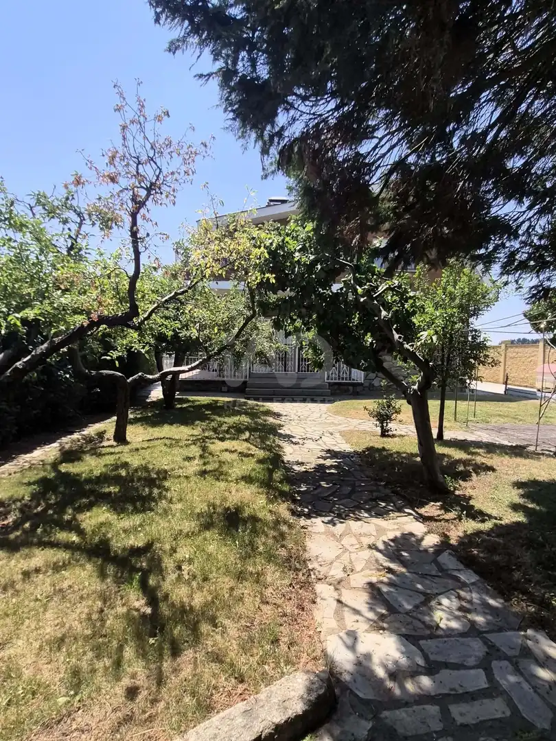 Garden of Houses for sale in Chozas de Abajo  with Heating and Swimming Pool