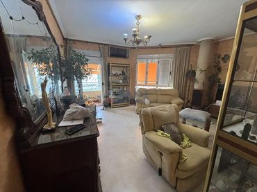 Flat with lift for sale in Valdepeñas