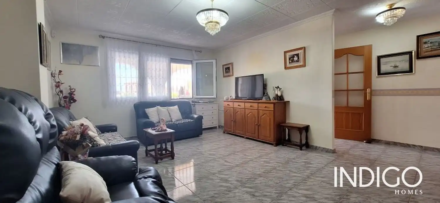 Sala de estar de Casa o chalet en venta en Elche / Elx con Aire acondicionado, Calefacción y Terraza