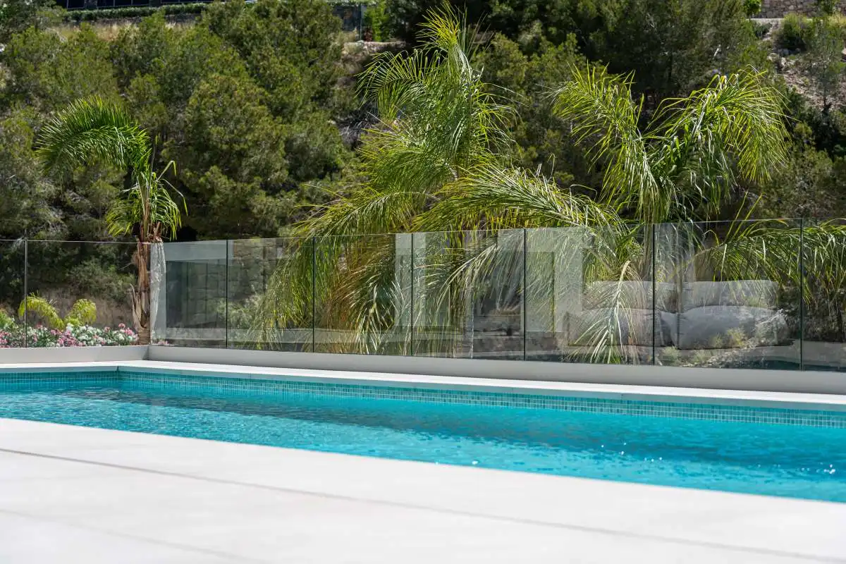 Piscina de Casa o xalet en venda en La Fustera  