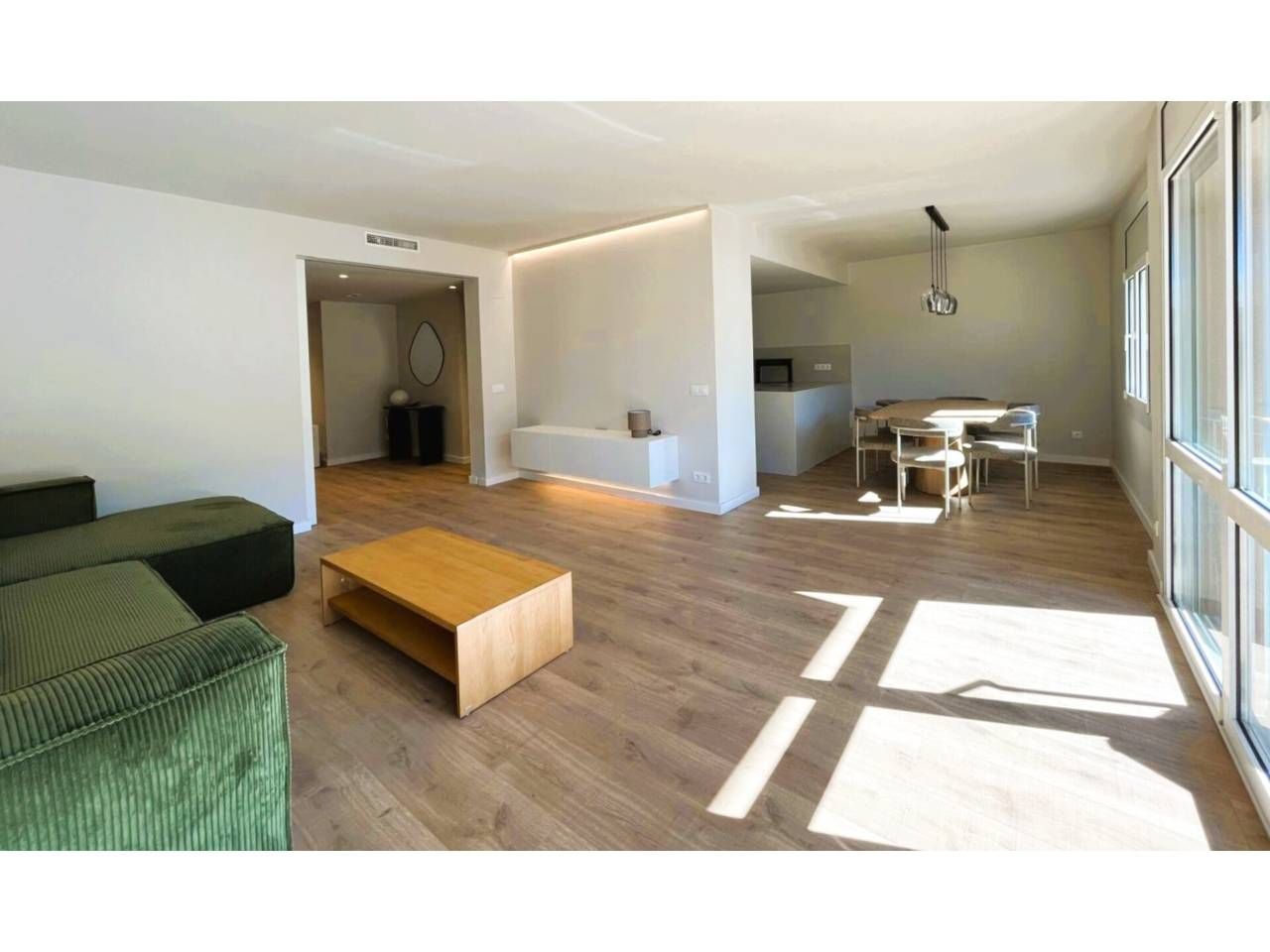 Wohnzimmer von Wohnung miete in Girona Capital mit Klimaanlage, Heizung und Parkett