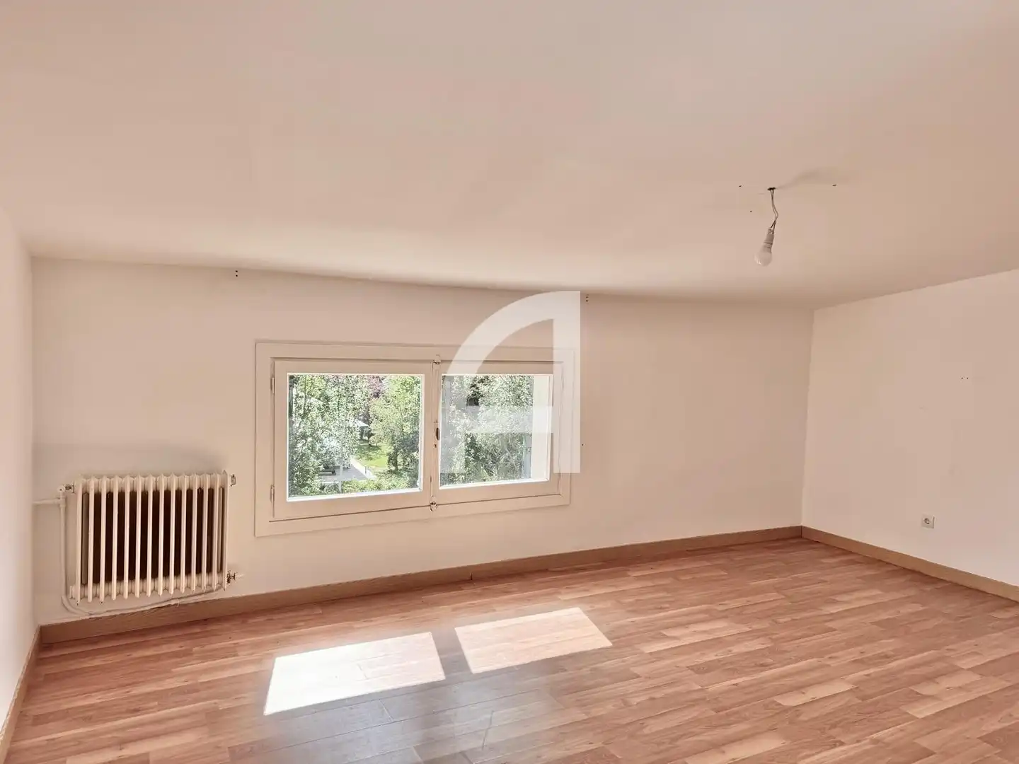 Sala de estar de Casa o chalet en venta en Villanueva de la Cañada con Aire acondicionado, Calefacción y Jardín privado