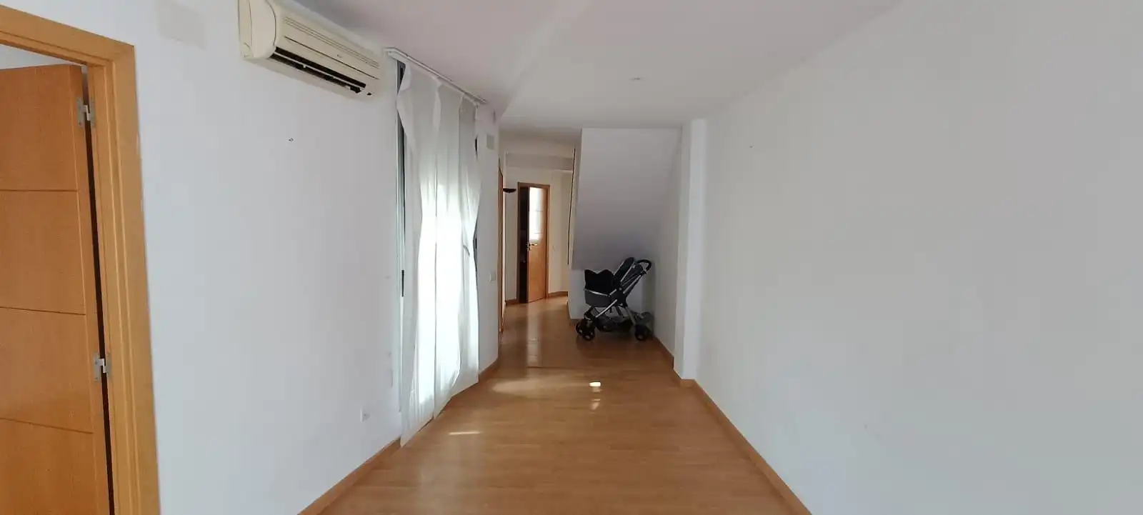 Dachboden zum Verkauf in L'Ampolla mit Terrasse und Balkon