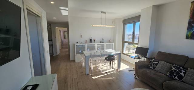 Piso en Venta en Avinguda de les Tres Creus en Vara de Quart