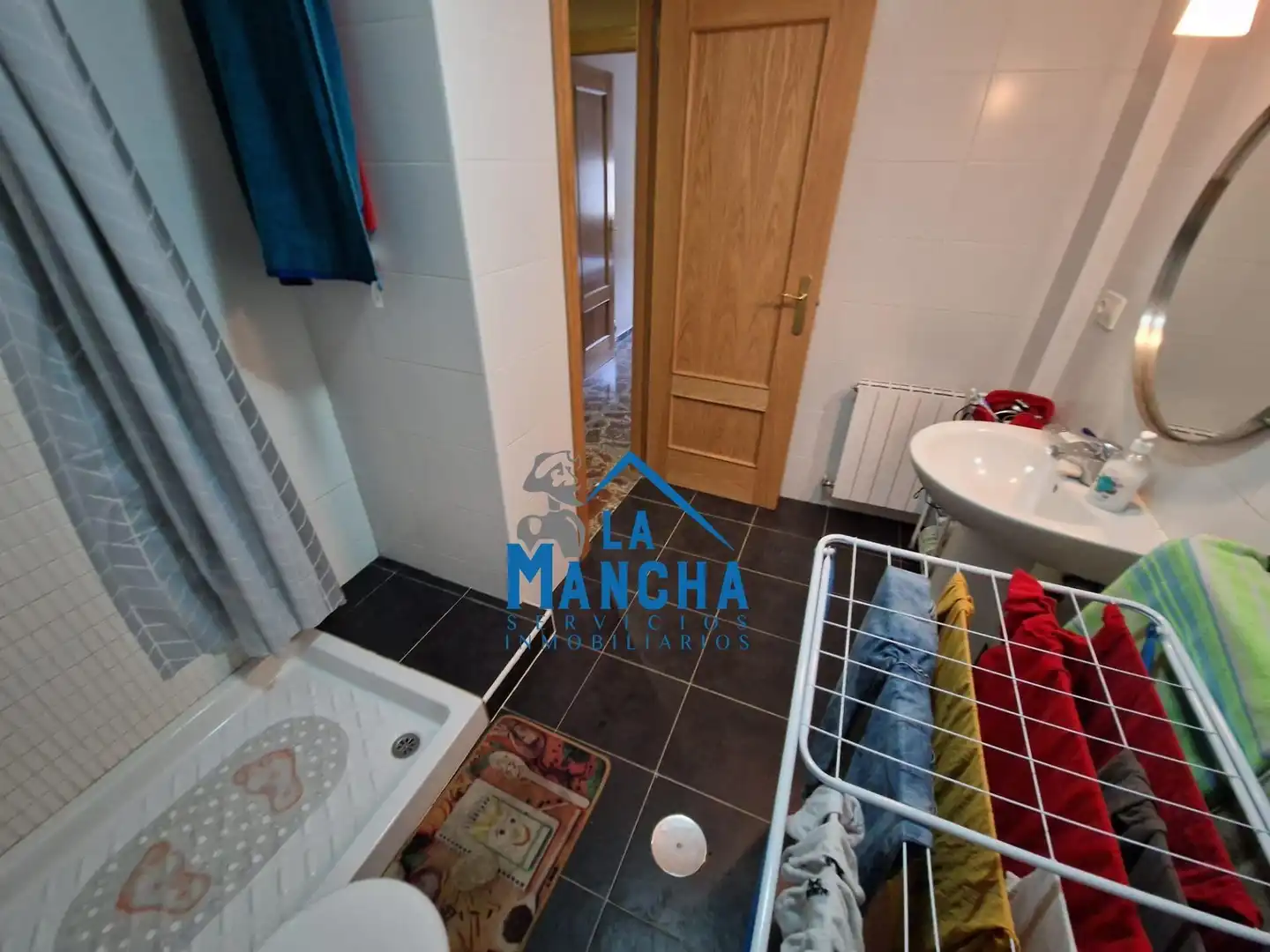 Bathroom of Flat for sale in Chinchilla de Monte-Aragón  with Heating, Terrace and Storage room