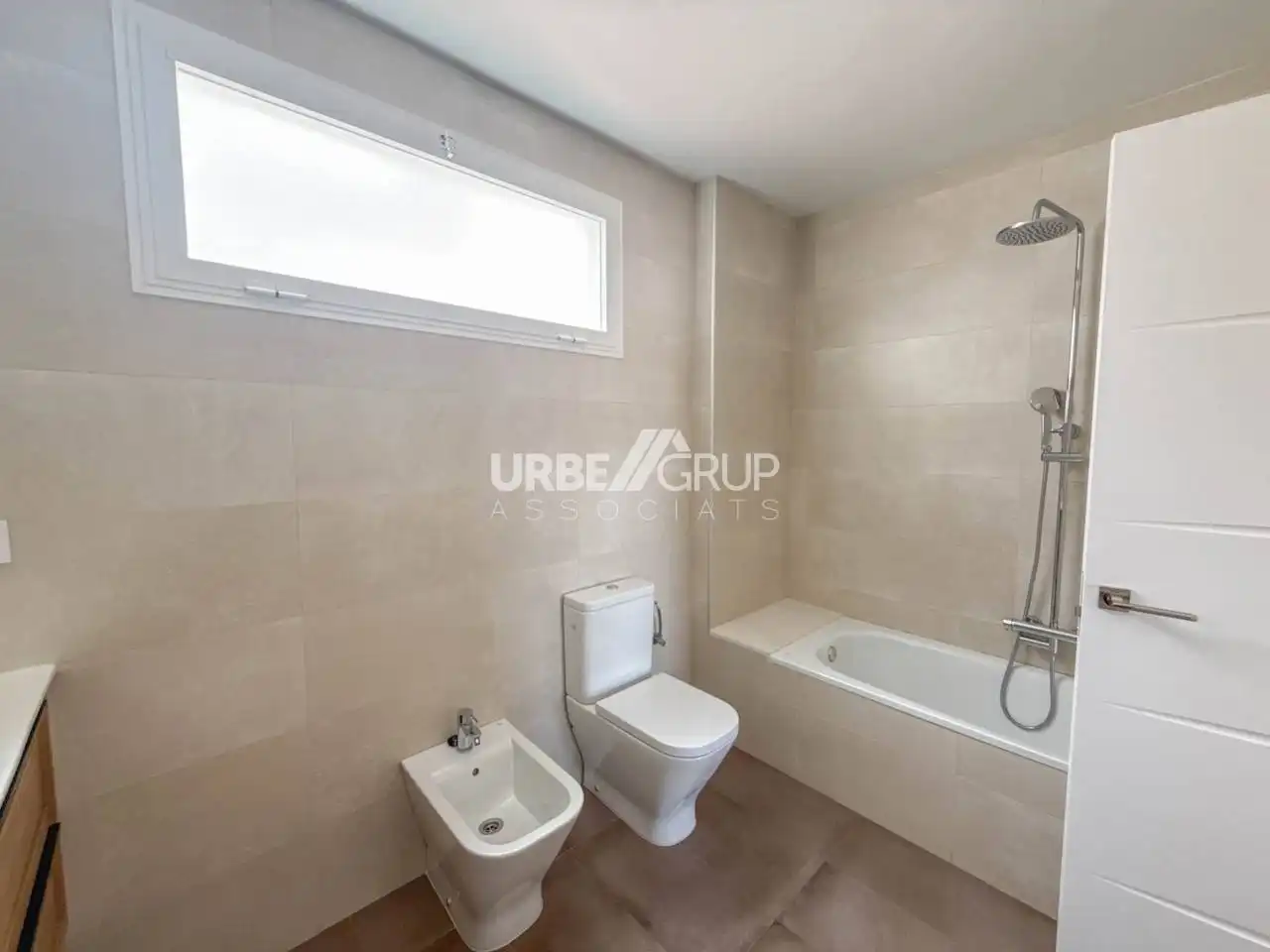 Baño de Piso en venta en Terrassa con Calefacción, Parquet y Terraza