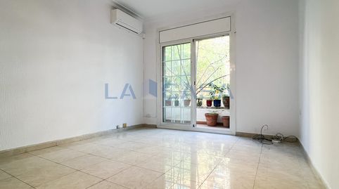 Foto 5 de Piso en venta en Carrer de la Indústria, El Camp de l'Arpa del Clot, Barcelona Capital