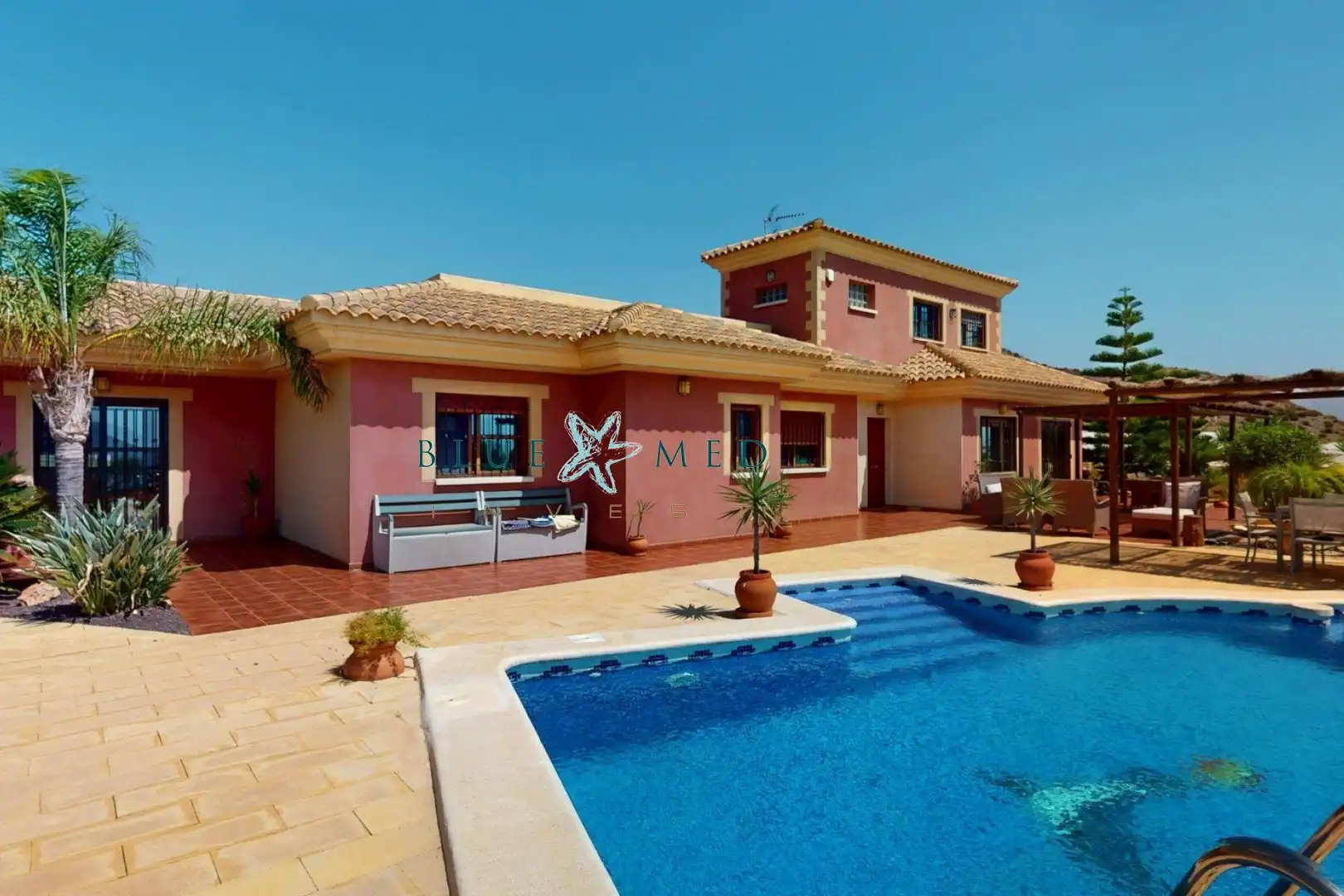 House with terrace for sale in Urbaniz Cumbre Collados 1, imagen 2