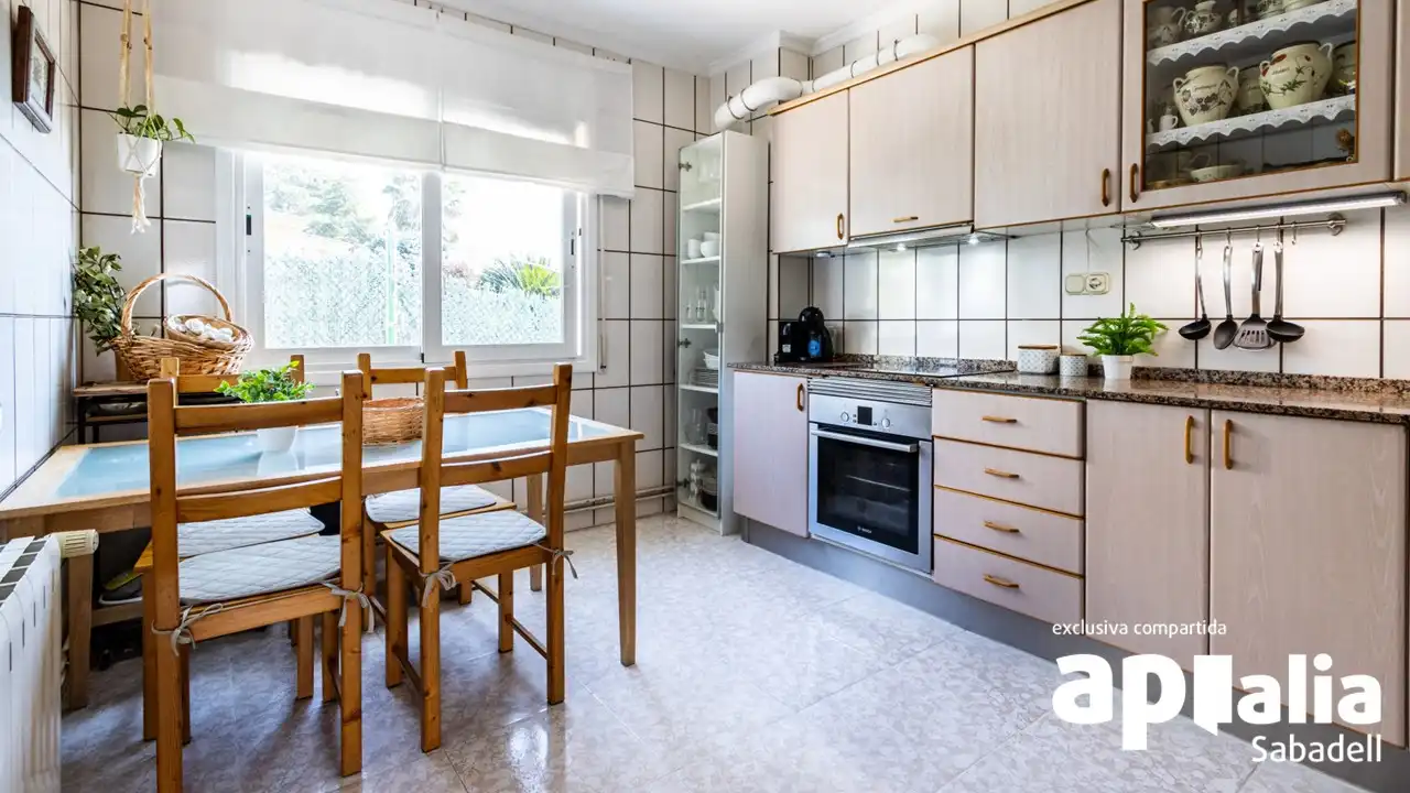 Cocina de Casa o chalet en venta en Caldes de Montbui con Calefacción, Jardín privado y Terraza