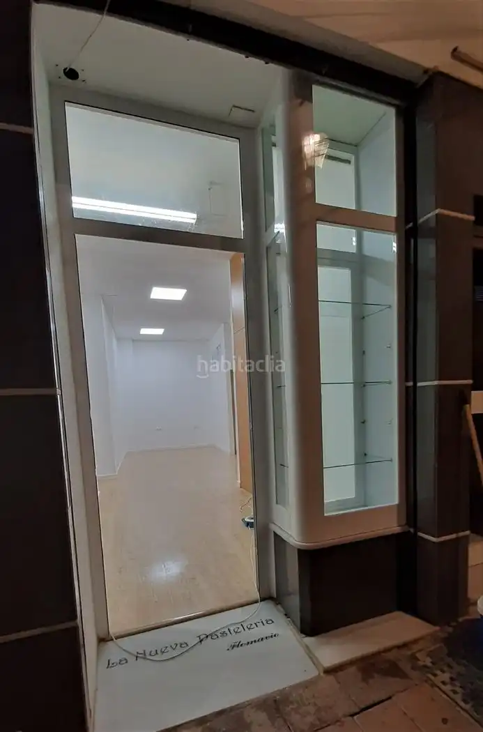 Locale commerciale in affitto a Calle Cervantes 7, imagen 2