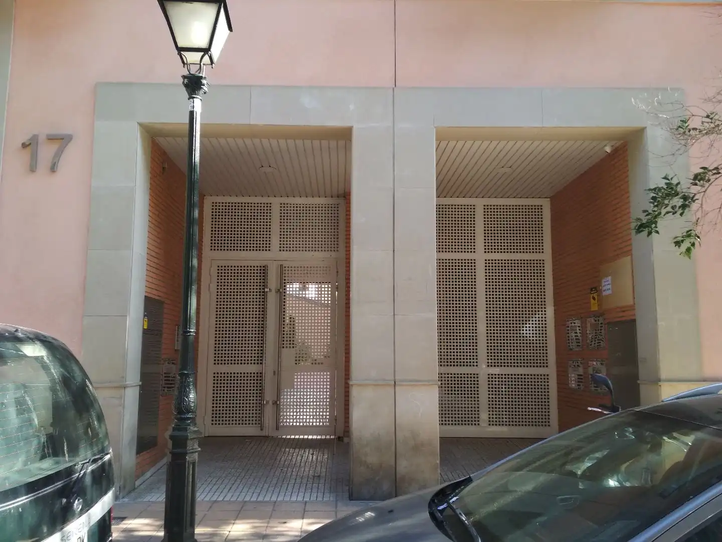 Garage zur Miete in Zaragoza