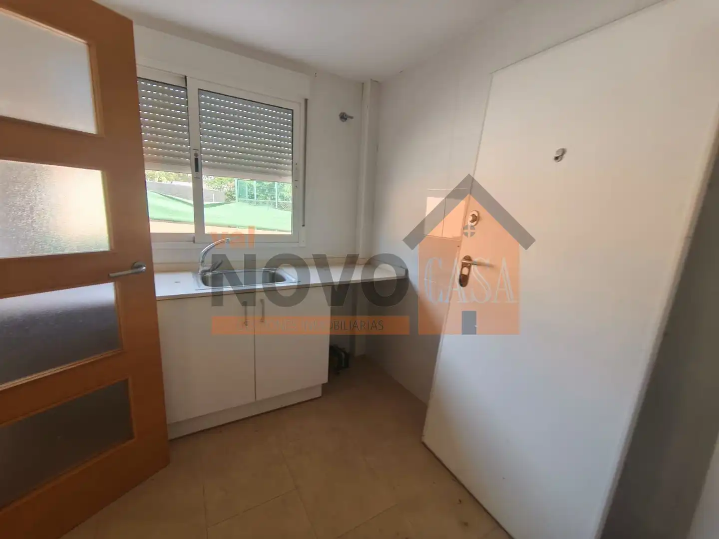Kitchen of Houses for sale in Chiva  with Storage room and Swimming Pool