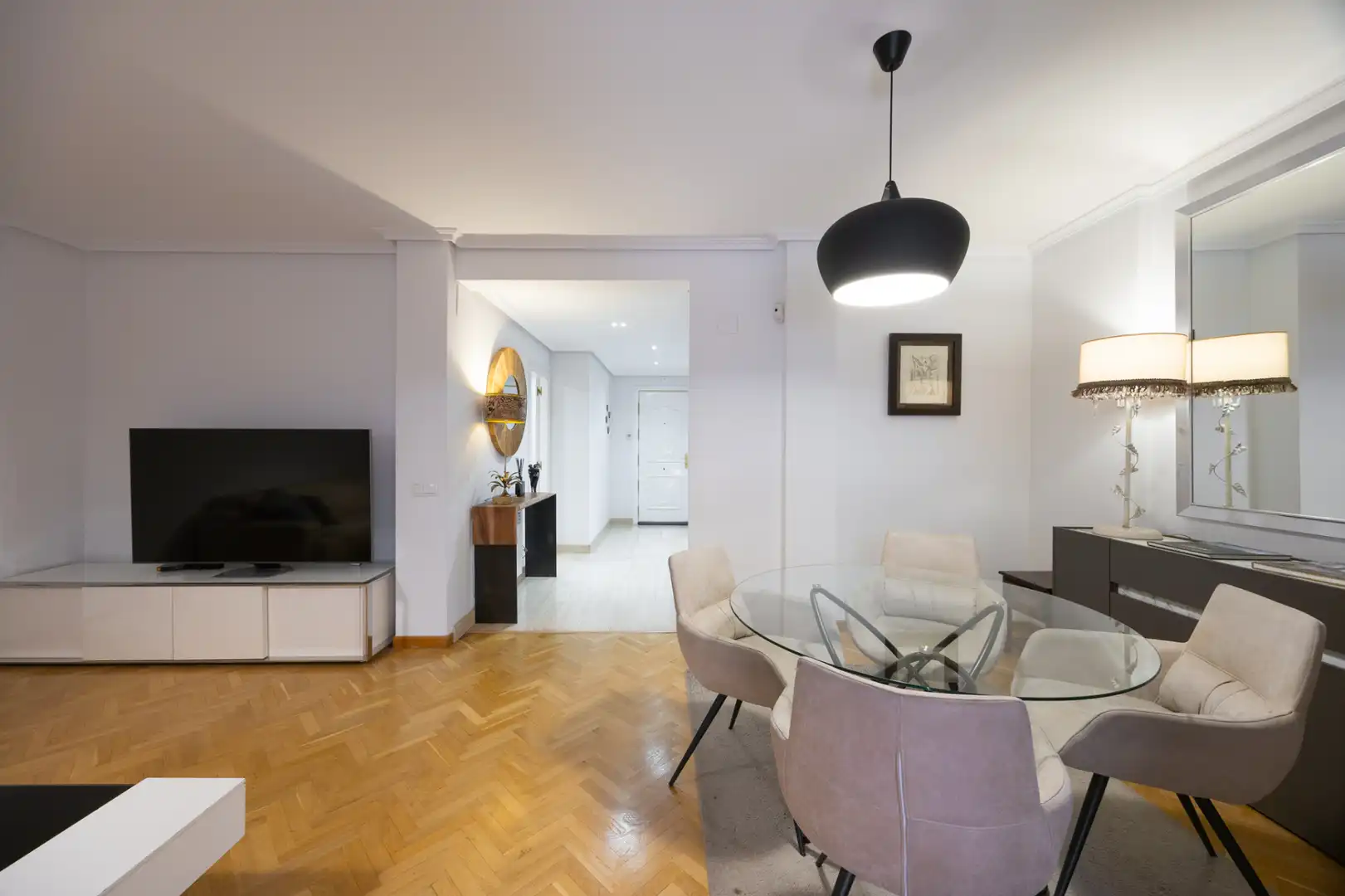 Living room of Houses for sale in Toledo  with Air Conditioner, Heating and Private garden