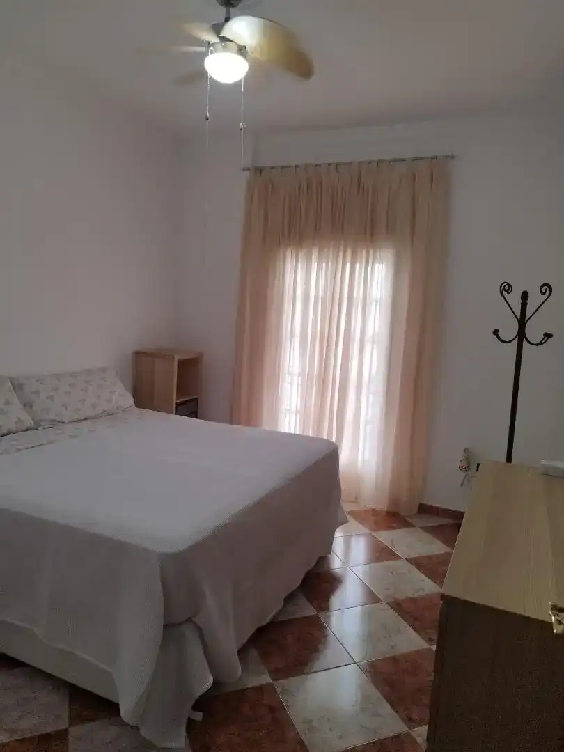 Habitación de Casa adosada en venta en Carmona con Trastero