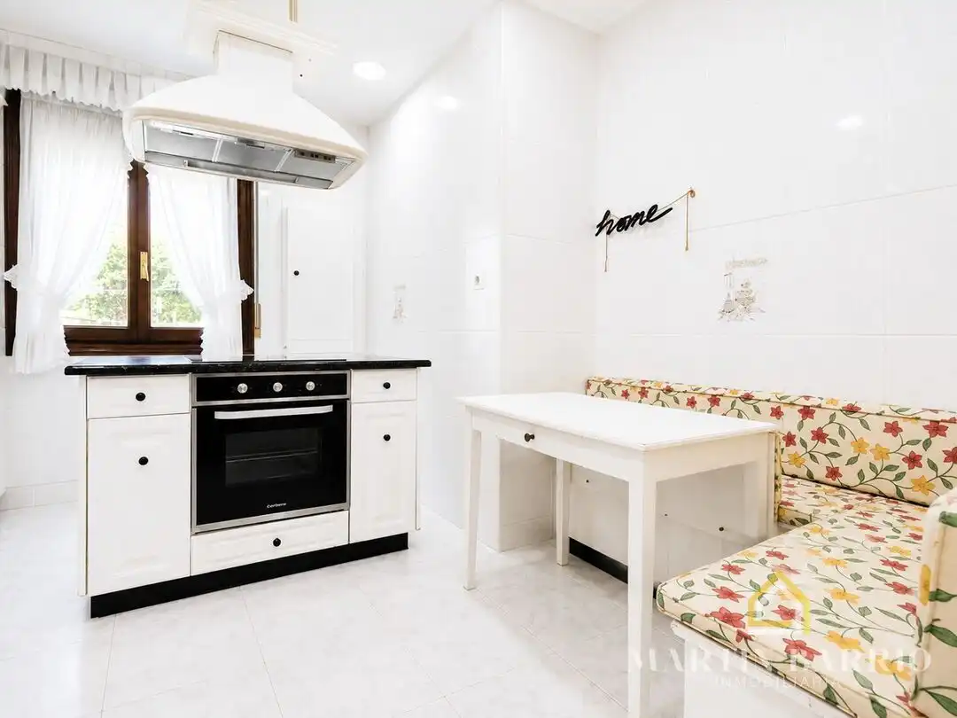 Flat with terrace for sale in Miguel de Cervantes Kalea, imagen 24