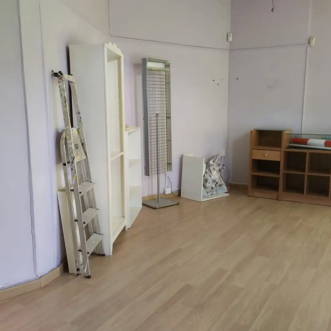 Local comercial de lloguer a Oeste, imagen 9