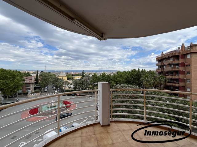 Piso en Venta en Calle Salauris, 1 en Centre