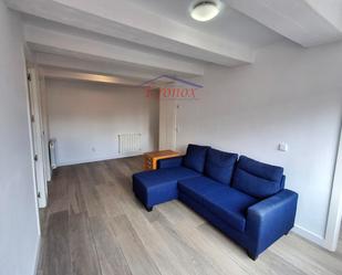 Sala d'estar de Pis en venda en  Madrid Capital amb Calefacció, Terrassa i Forn