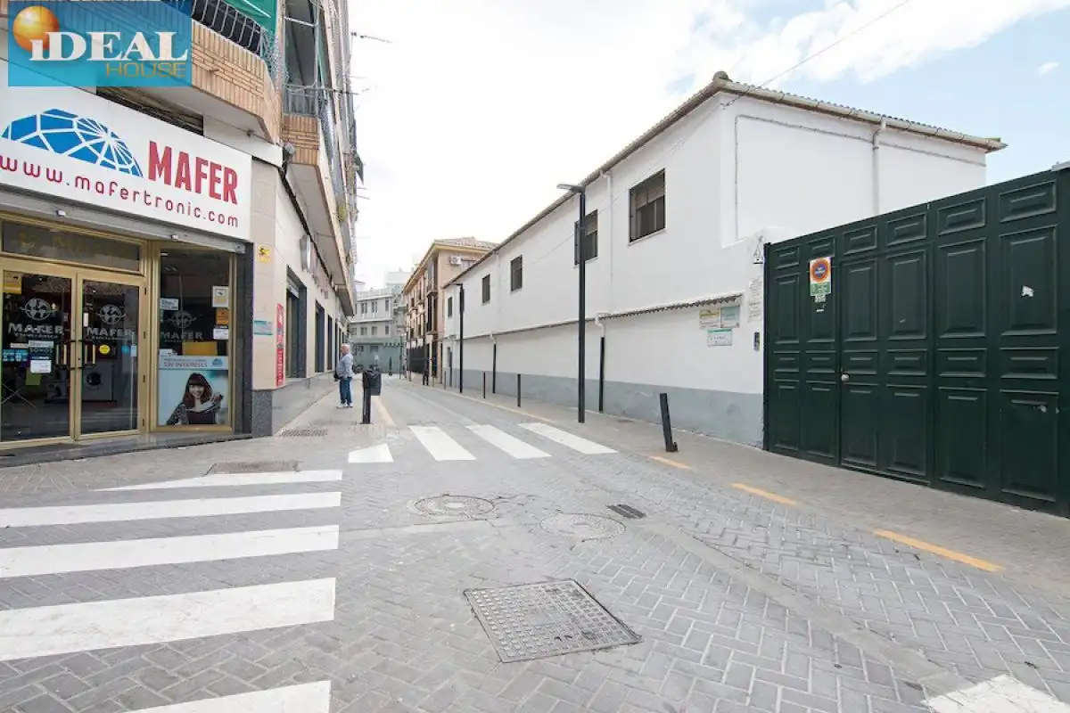 Local comercial en venda a Maracena, imagen 10