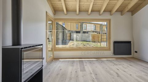 Foto 5 von Einfamilien-Reihenhaus zum Verkauf in Calle Menguant, Puigcerdà, Girona