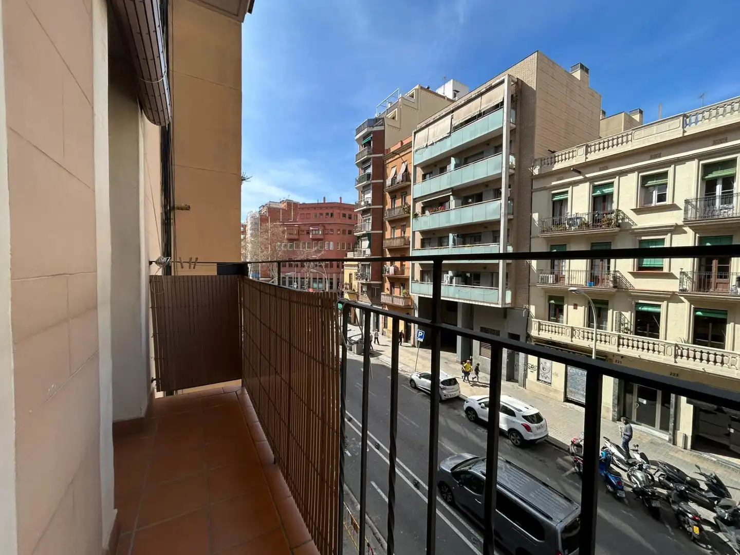 Vista exterior de Piso en venta en Barcelona con Terraza