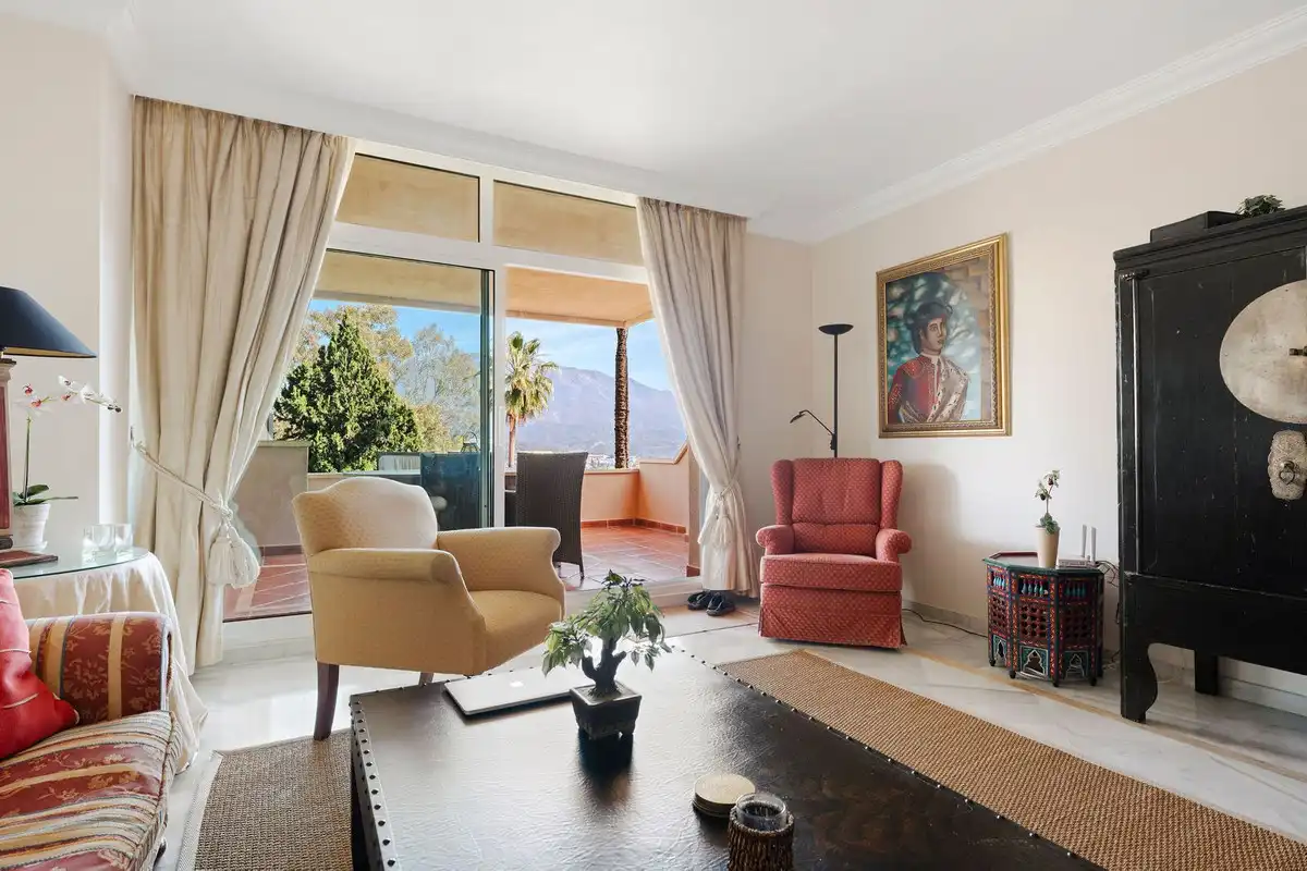 Appartamento con terrazza in vendita a Nueva Andalucía, imagen 3