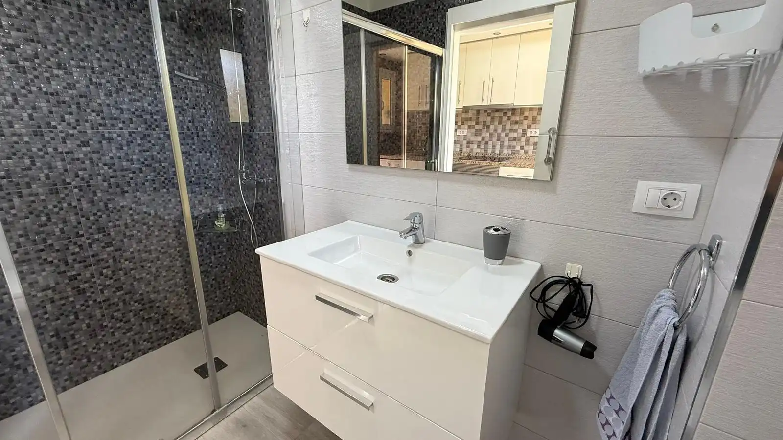 Baño de Apartamento en venta en Arona con Aire acondicionado, Amueblado y Horno