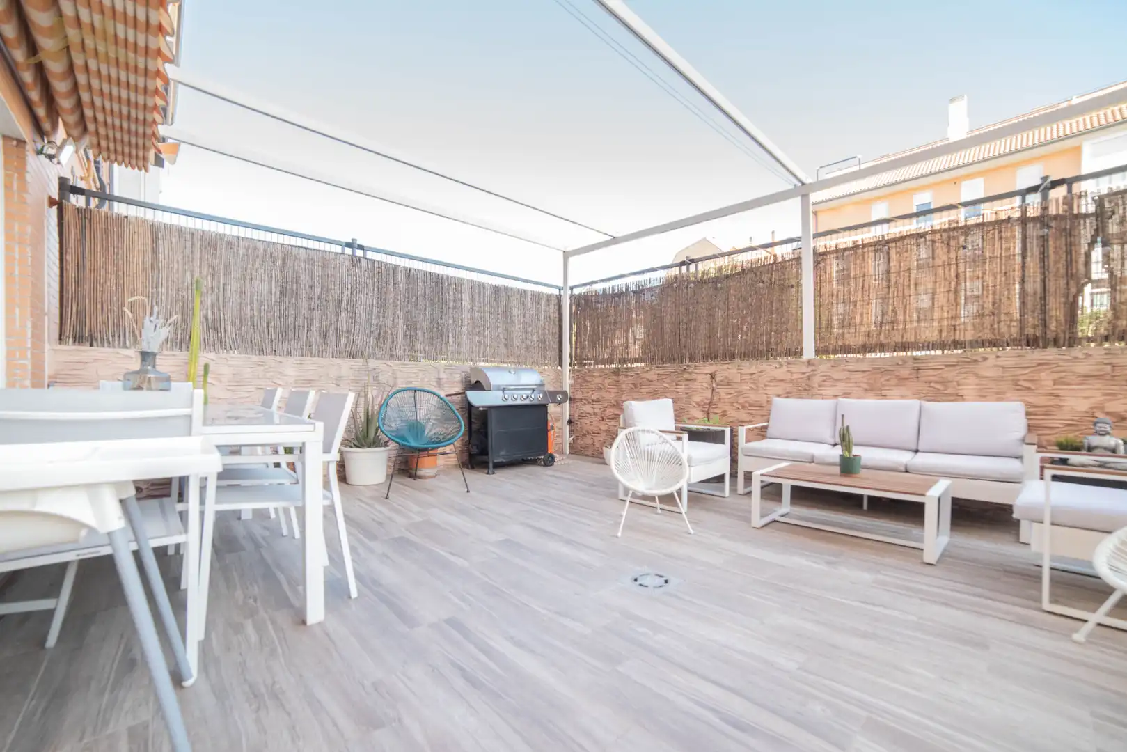 Terraza de Piso en venta en Arroyomolinos (Madrid) con Aire acondicionado, Calefacción y Jardín privado