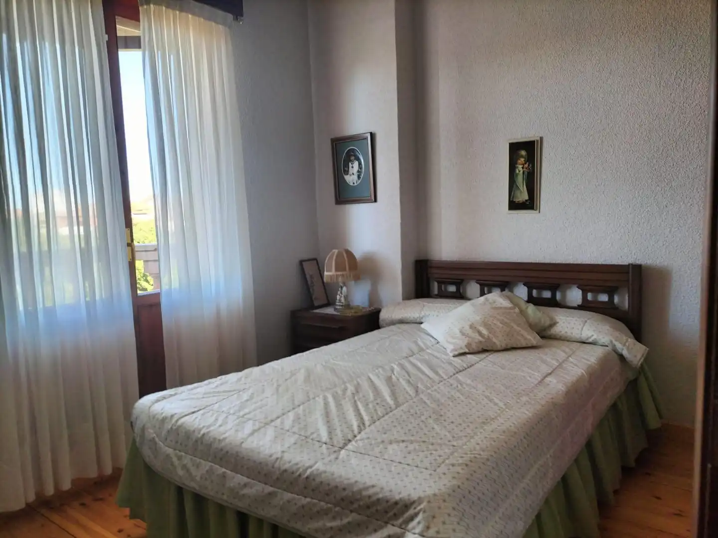 Dormitori de Casa o xalet en venda en Melgar de Fernamental amb Calefacció, Jardí privat i Terrassa