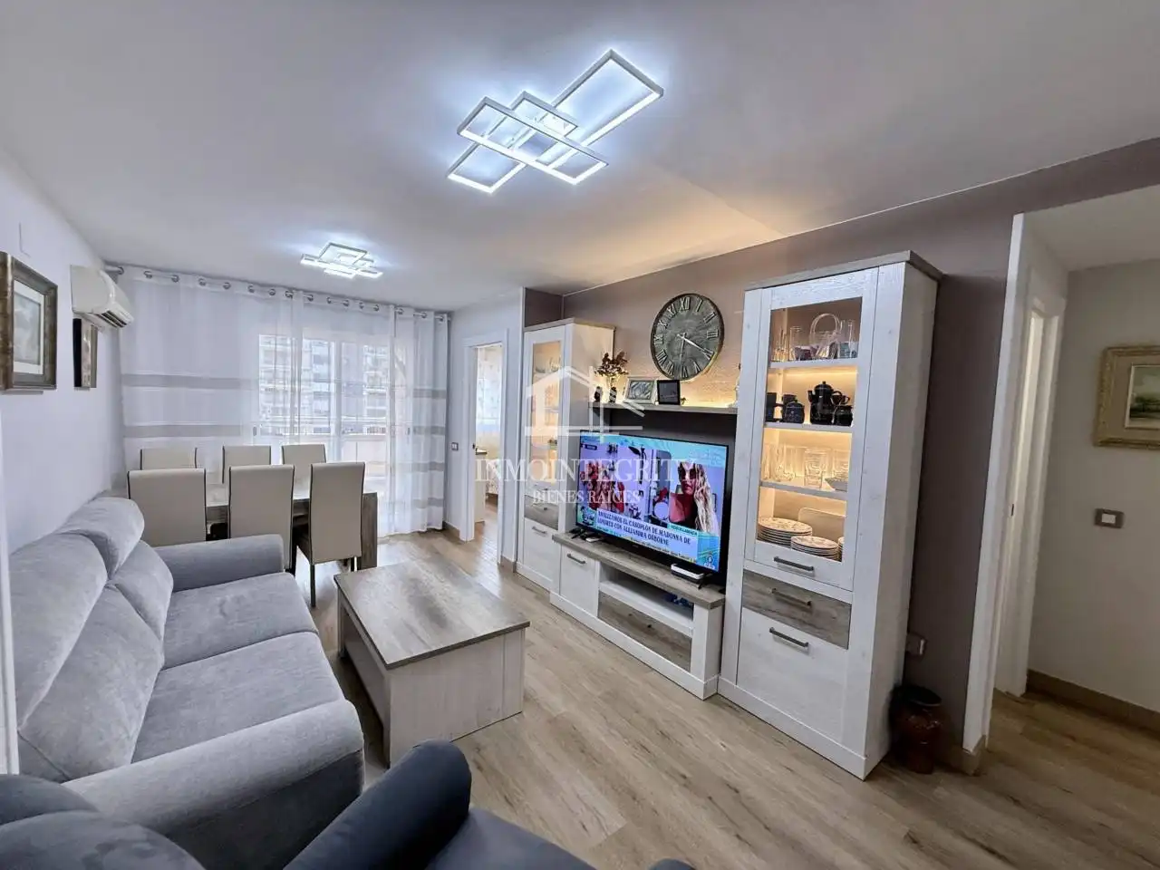 Living room of Apartments for sale in Oropesa del Mar / Orpesa  with Air Conditioner, Terrace and Furnished