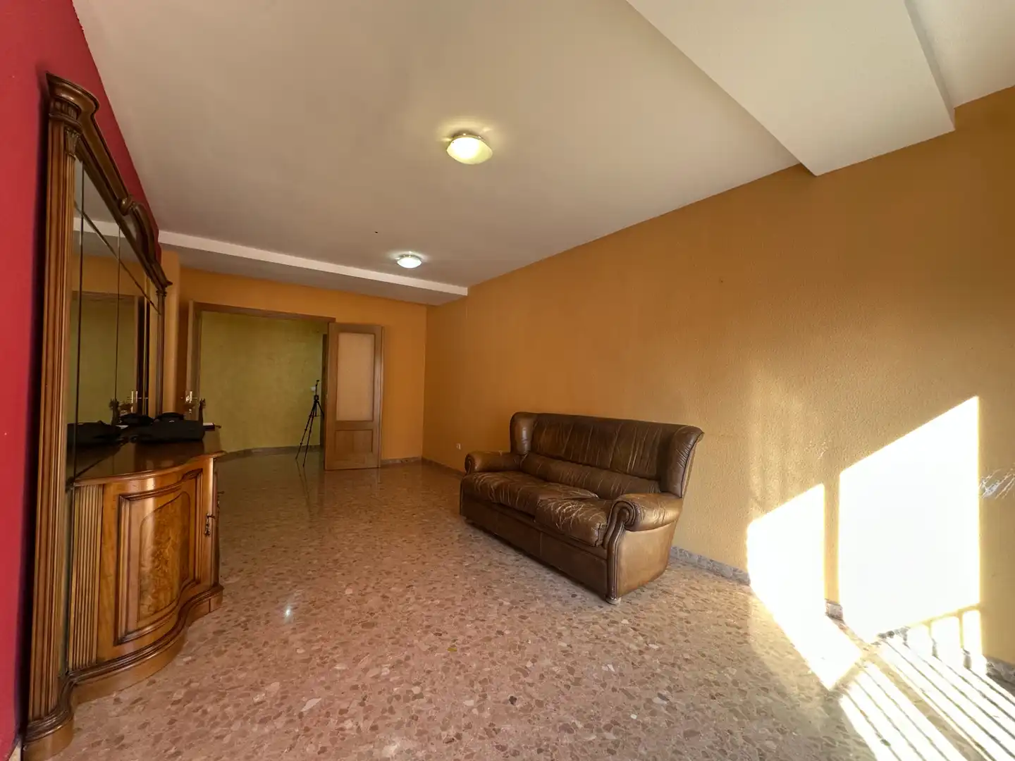 Wohnzimmer von Wohnung zum Verkauf in Onda mit Heizung, Abstellraum und Balkon