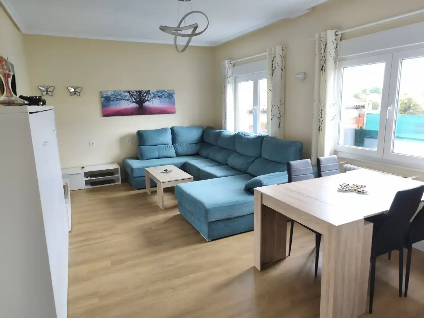 Sala d'estar de Casa o xalet en venda en Trobajo del Cerecedo