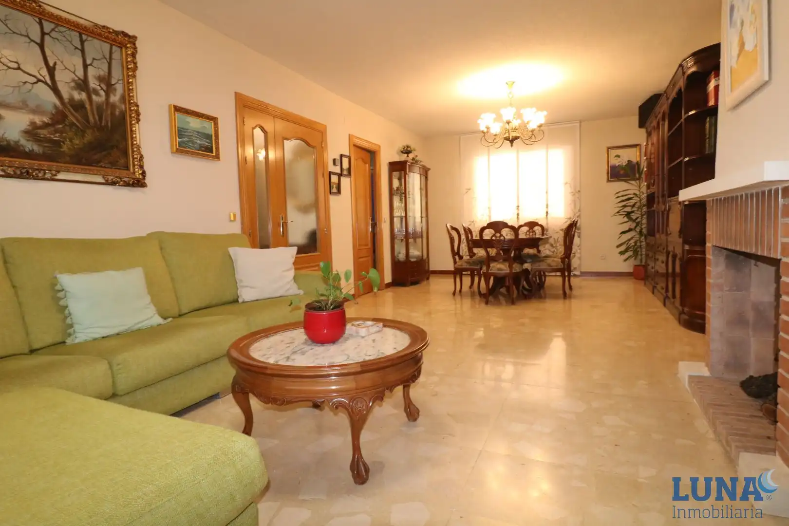 Sala de estar de Casa adosada en venta en Getafe con Calefacción y Trastero