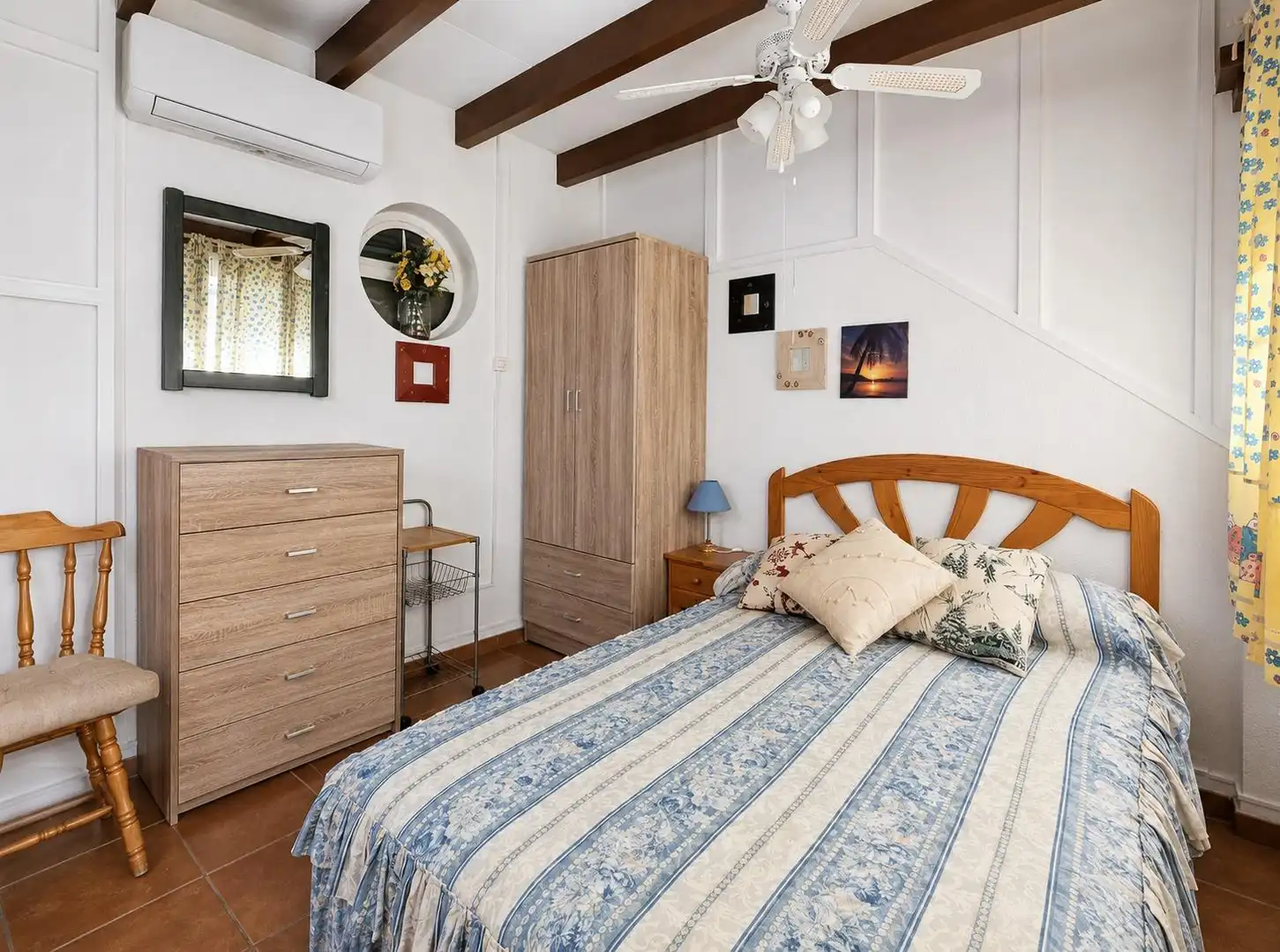 Dormitori de Casa o xalet en venda en Santa Pola amb Aire condicionat, Calefacció i Jardí privat