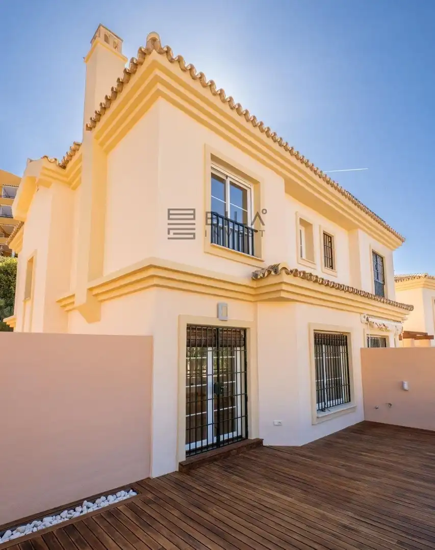 Villa avec piscine à vendre à Reina Isabel II, imagen 3