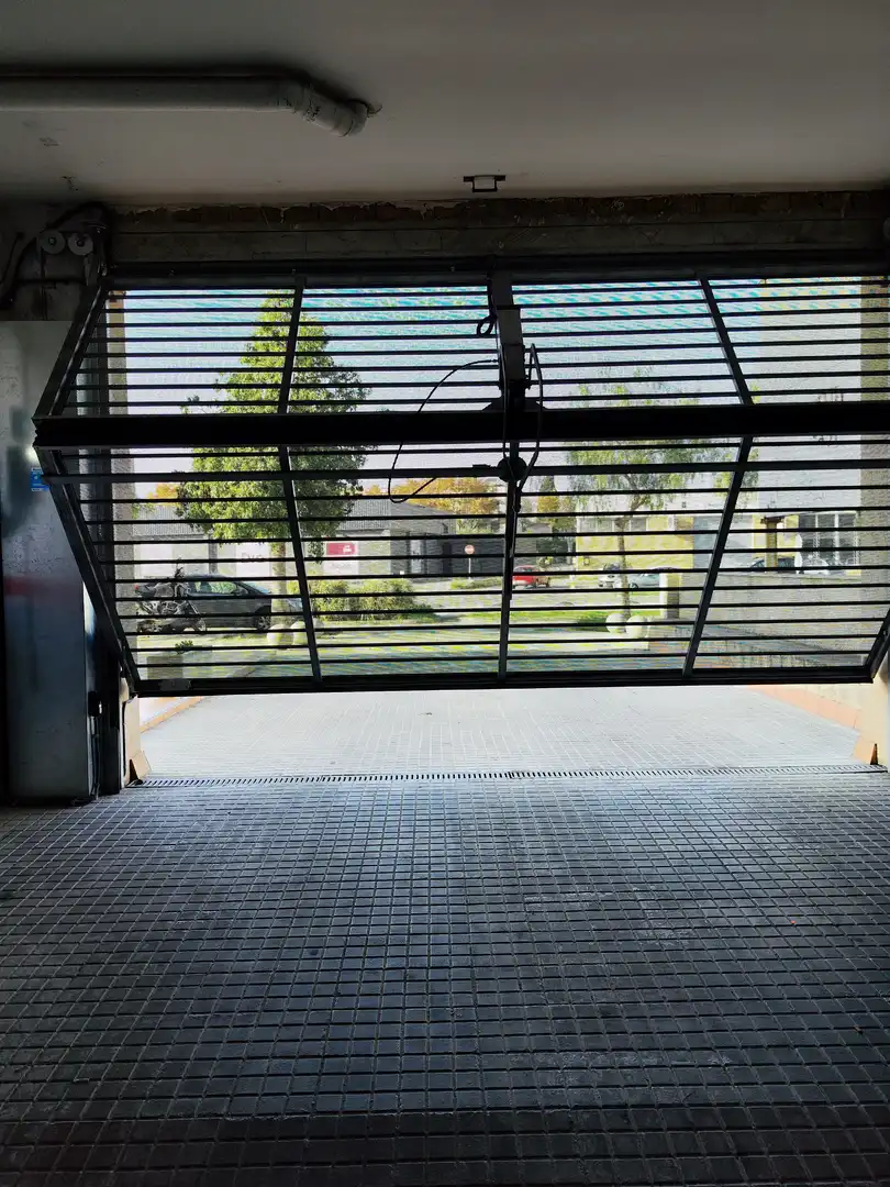 Garaje de alquiler en Passeig de Miramar, 146, Barri Marítim