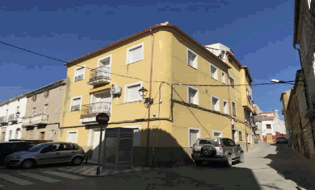 Vista exterior de Pis en venda en Begíjar amb Balcó