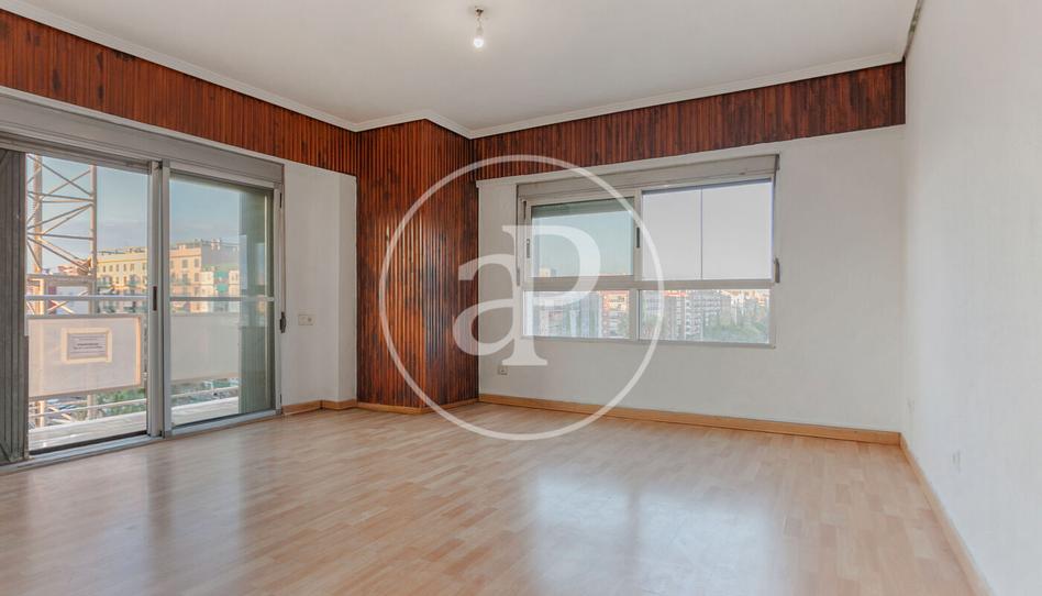 Photo 1 of Flat for sale in Av. D'ausiàs March, Malilla, Valencia