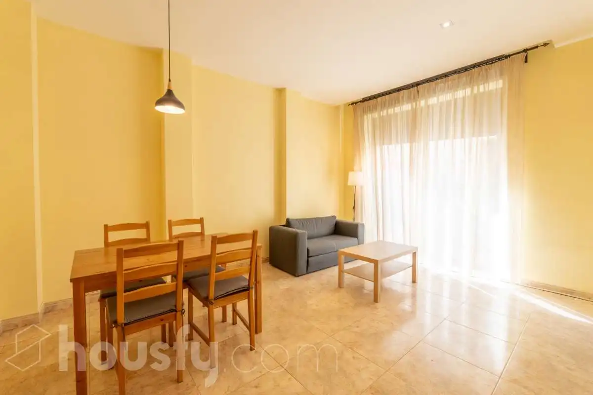 Wohnzimmer von Wohnung zum Verkauf in Vilanova i la Geltrú mit Klimaanlage, Heizung und Balkon