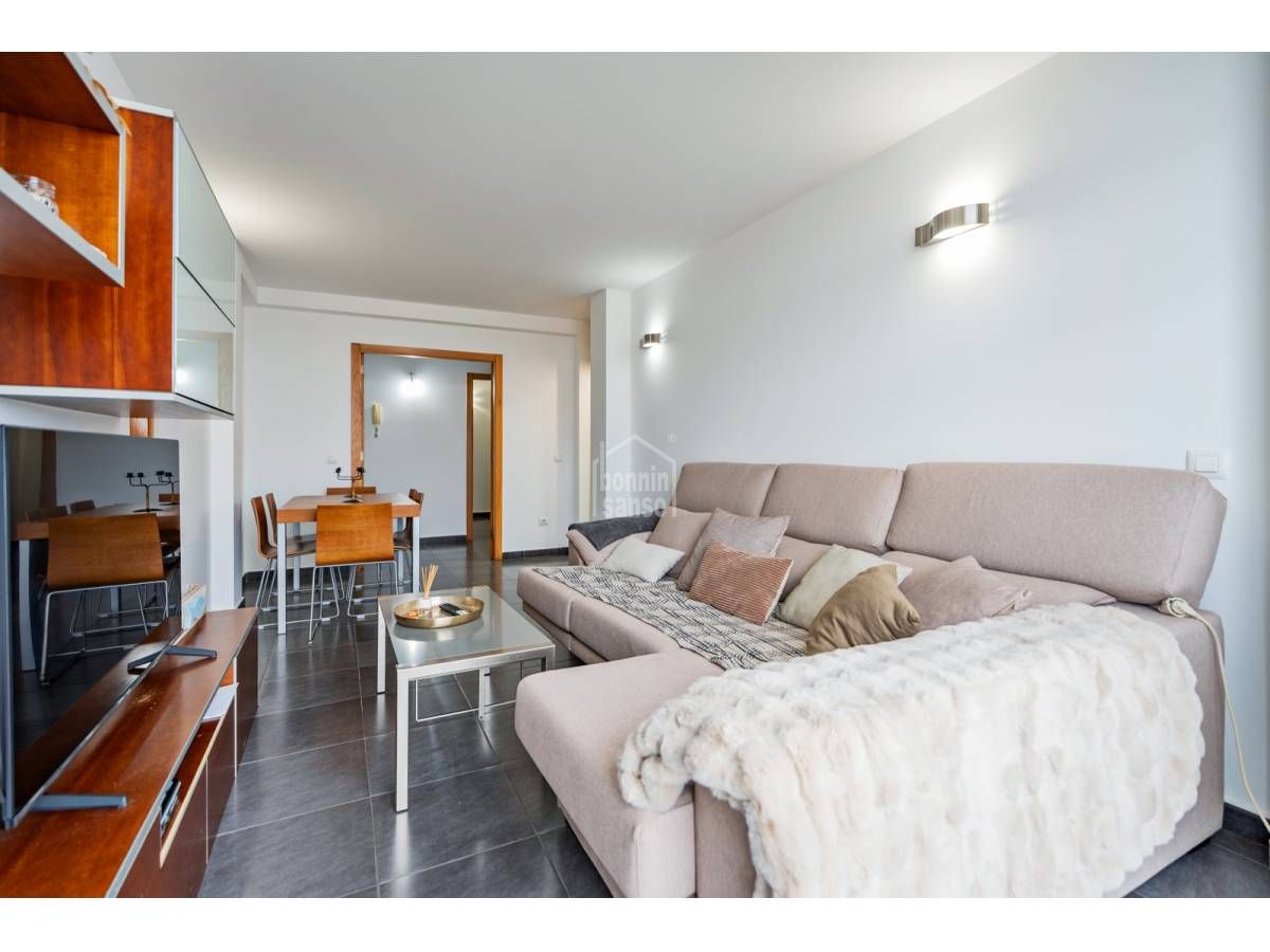 Sala de estar de Apartamento en venta en Es Mercadal con Amueblado