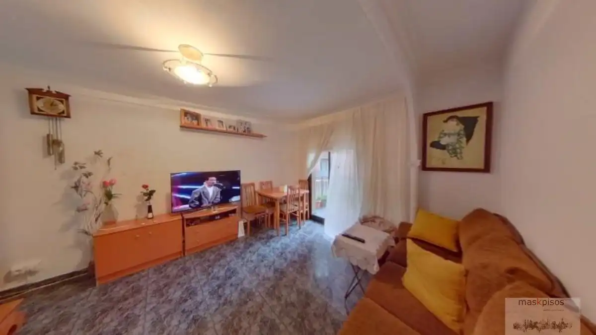 Living room of Flat for sale in L'Hospitalet de Llobregat
