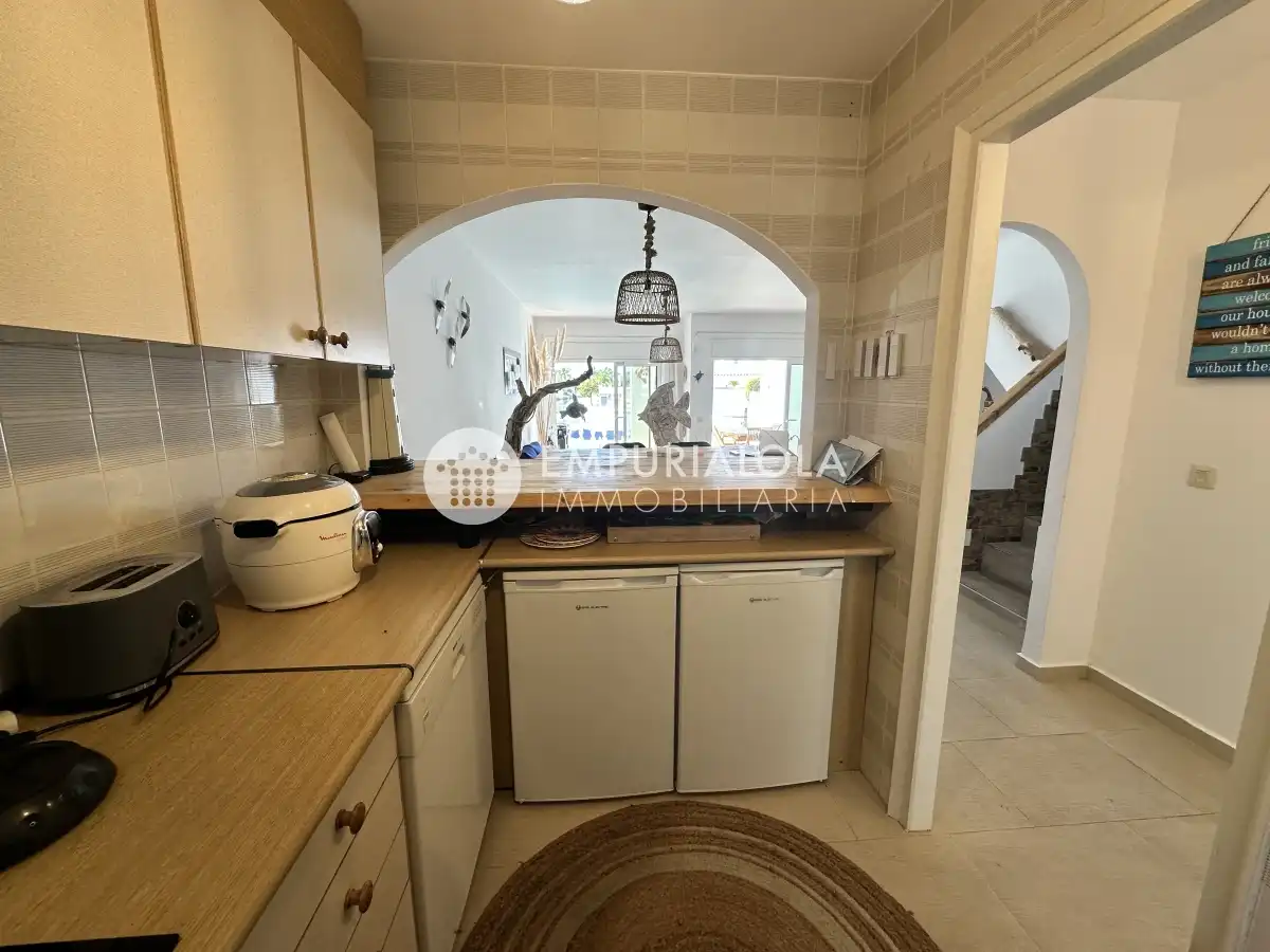 Cocina de Casa o chalet en venta en Empuriabrava con Aire acondicionado, Piscina y Amueblado