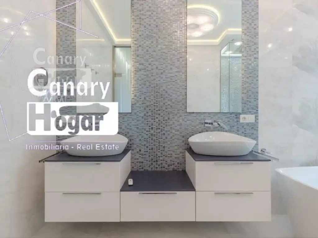 Bathroom of Houses for sale in Adeje  with Air Conditioner and Swimming Pool
